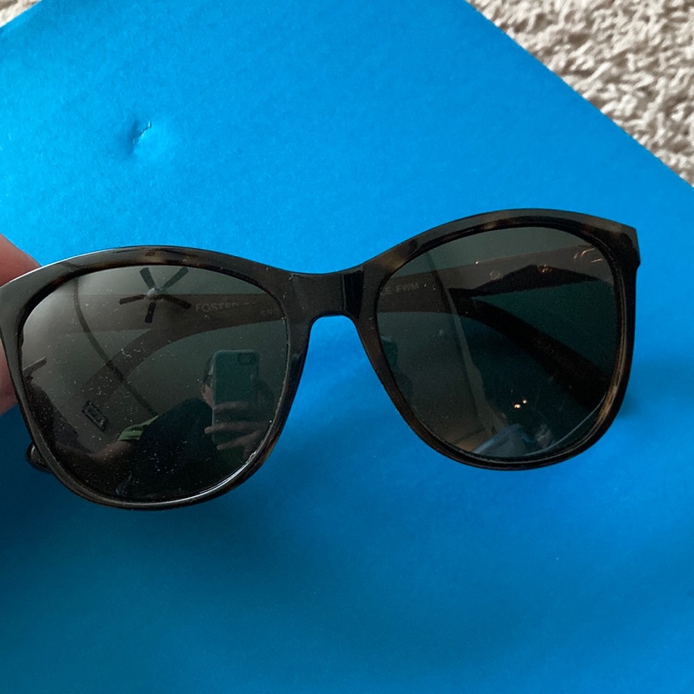 NWOT Foster Grant polarized sunglasses